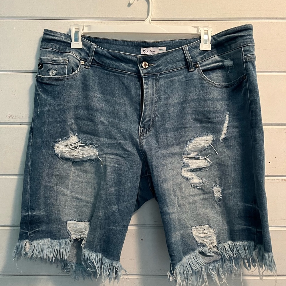 Maurices Denim shorts size 20